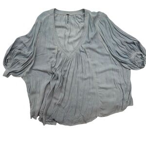 Free People Flutter Blouse Small would fit medium Blousy